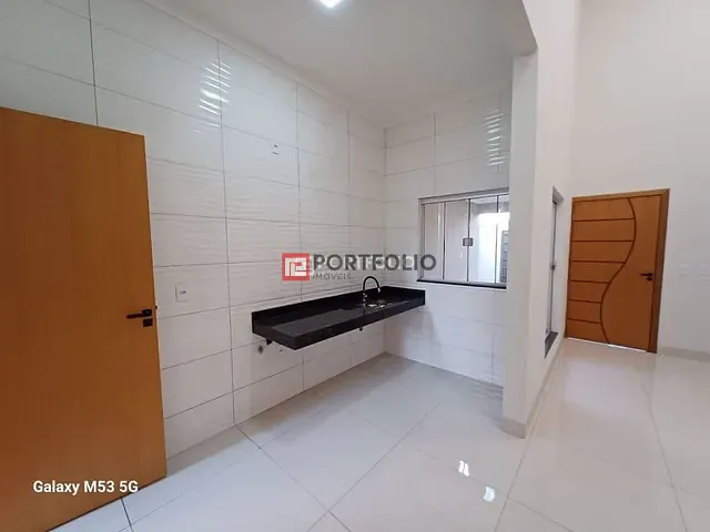 Casa com 150m² 3 quartos e 2 banheiros, à venda, no bairro Residencial Portal Do Cerrado em Anápolis
