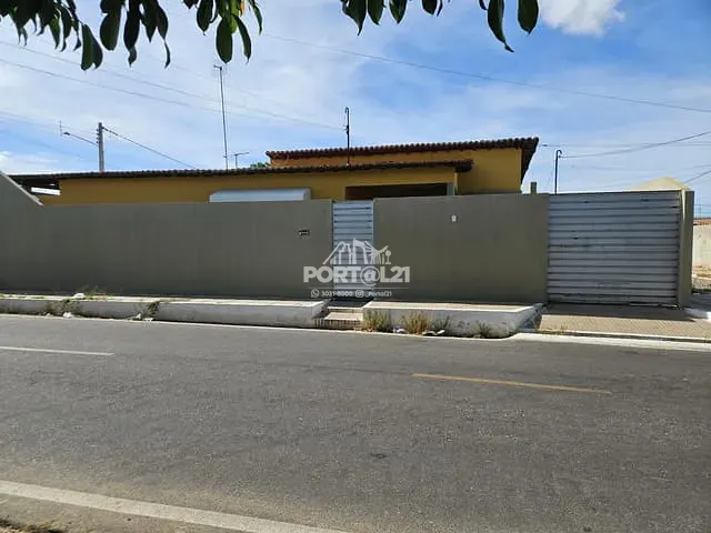 Casa 3 quartos e 2 banheiros, à venda, no bairro Cohab São Francisco em Petrolina