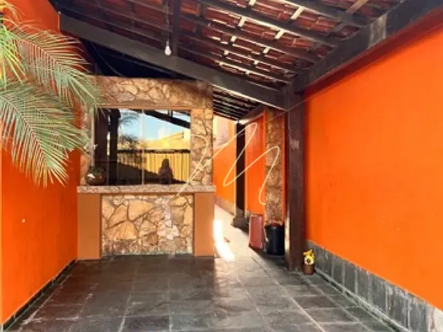 Casa 3 quartos e 2 banheiros, para alugar, no bairro Jardim Atlântico em Ilhéus