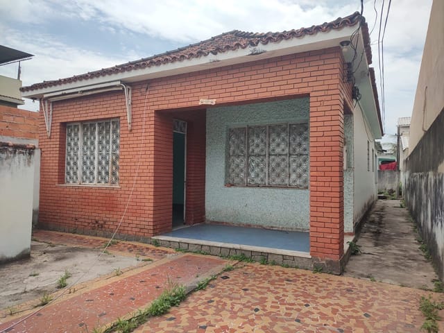 Casa 2 quartos e 1 banheiro, à venda, no bairro Campo Grande em Rio de Janeiro