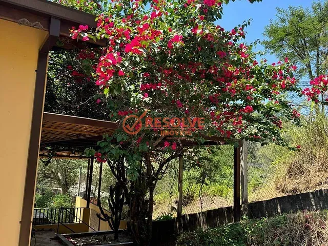 Casa com 1000m² 4 quartos e 5 banheiros, à venda, no bairro Sítio dos 15 em Guararema