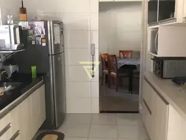 Casa com 200m² 3 quartos e 2 banheiros, à venda, no bairro Jardim Interlagos em Ribeirão Preto