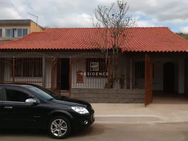Casa com 251m² 4 quartos e 2 banheiros, à venda, no bairro jardim Tiradentes  em Volta Redonda