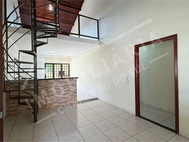Casa 3 quartos e 1 banheiro, para alugar, no bairro FLAMBOYANT em Chapadão do Sul