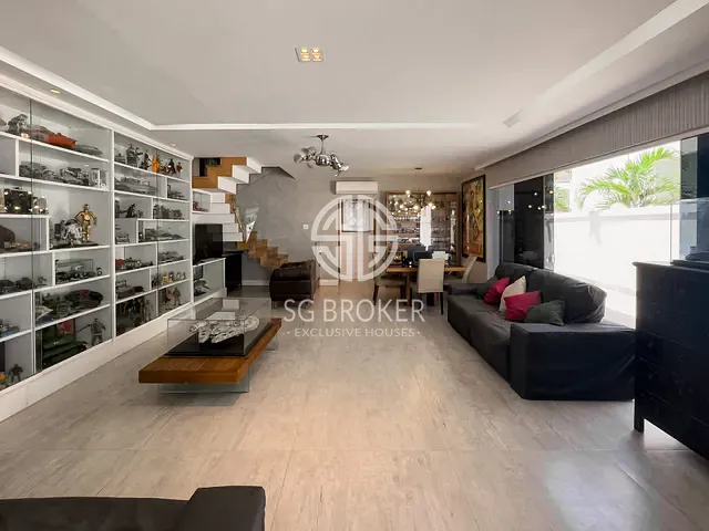 Casa com 324m² 5 quartos e 6 banheiros, à venda, no bairro Recreio dos Bandeirantes em Rio de Janeiro