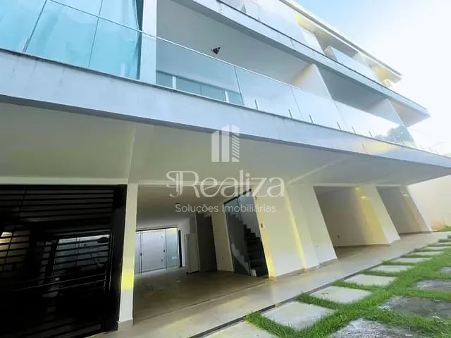 Casa 2 quartos e 3 banheiros, à venda, no bairro Nossa Senhora da Vitória em Ilhéus