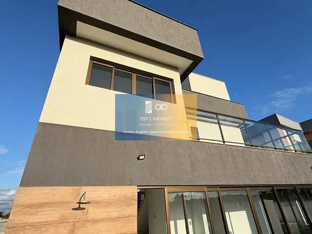 Casa 5 quartos e 8 banheiros, à venda, no bairro Manassu em Jaboatão dos Guararapes