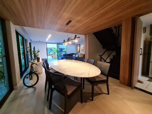 Foto do Casa - Casa à venda com 245m² de área útil, 4 quartos sendo 3 suítes e 3 vagas no Condomínio Residencial Jardins de Monet, Apipucos, Recife, Pernambuco | Tânia Macêdo Imóveis