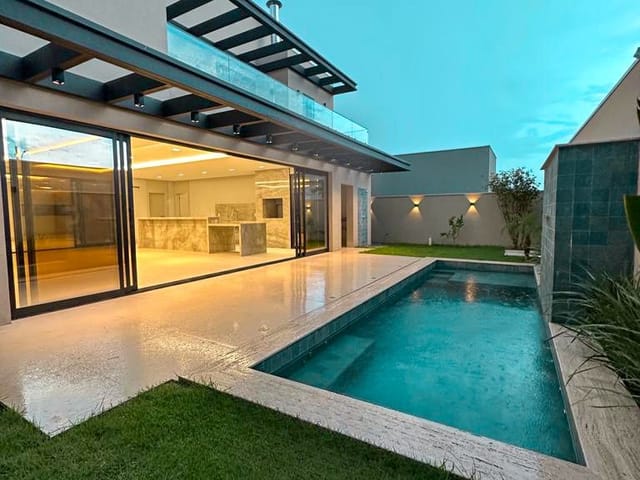 Foto do Casa - Condomínio Villa Jardim: Casa Contemporânea Tríplex à venda, 483m², 5 suítes , nova 2023 - Condomínio Residencial Vila Jardim, Cuiabá, MT | Verticali Imóveis