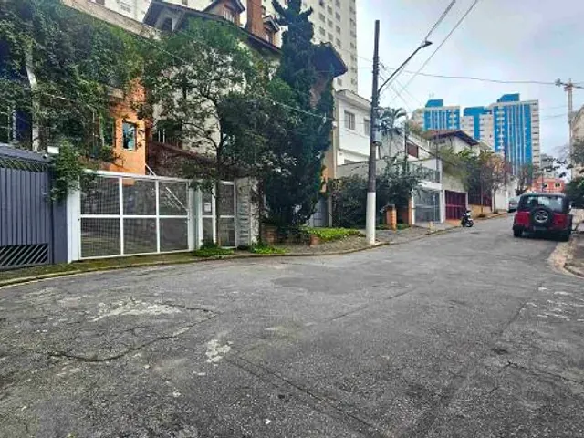 Casa 4 quartos e 3 banheiros, à venda, no bairro Sumarezinho em São Paulo