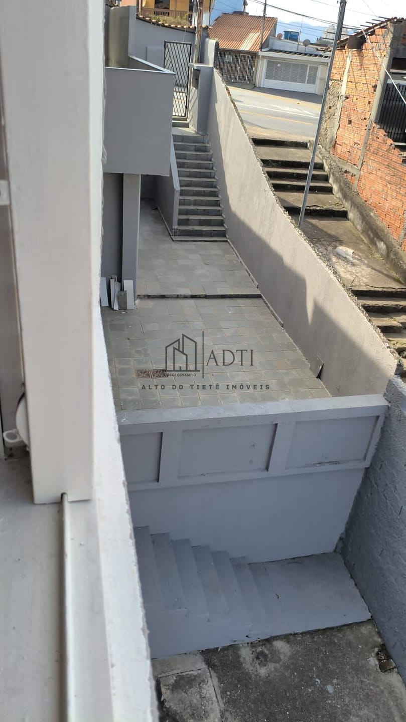 Casa à venda com 5 quartos, 200m² - Foto 10