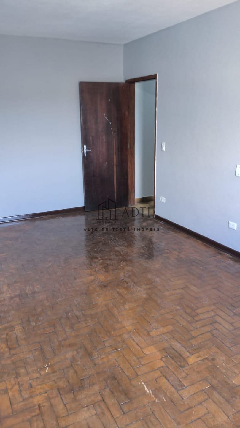 Casa à venda com 5 quartos, 200m² - Foto 6