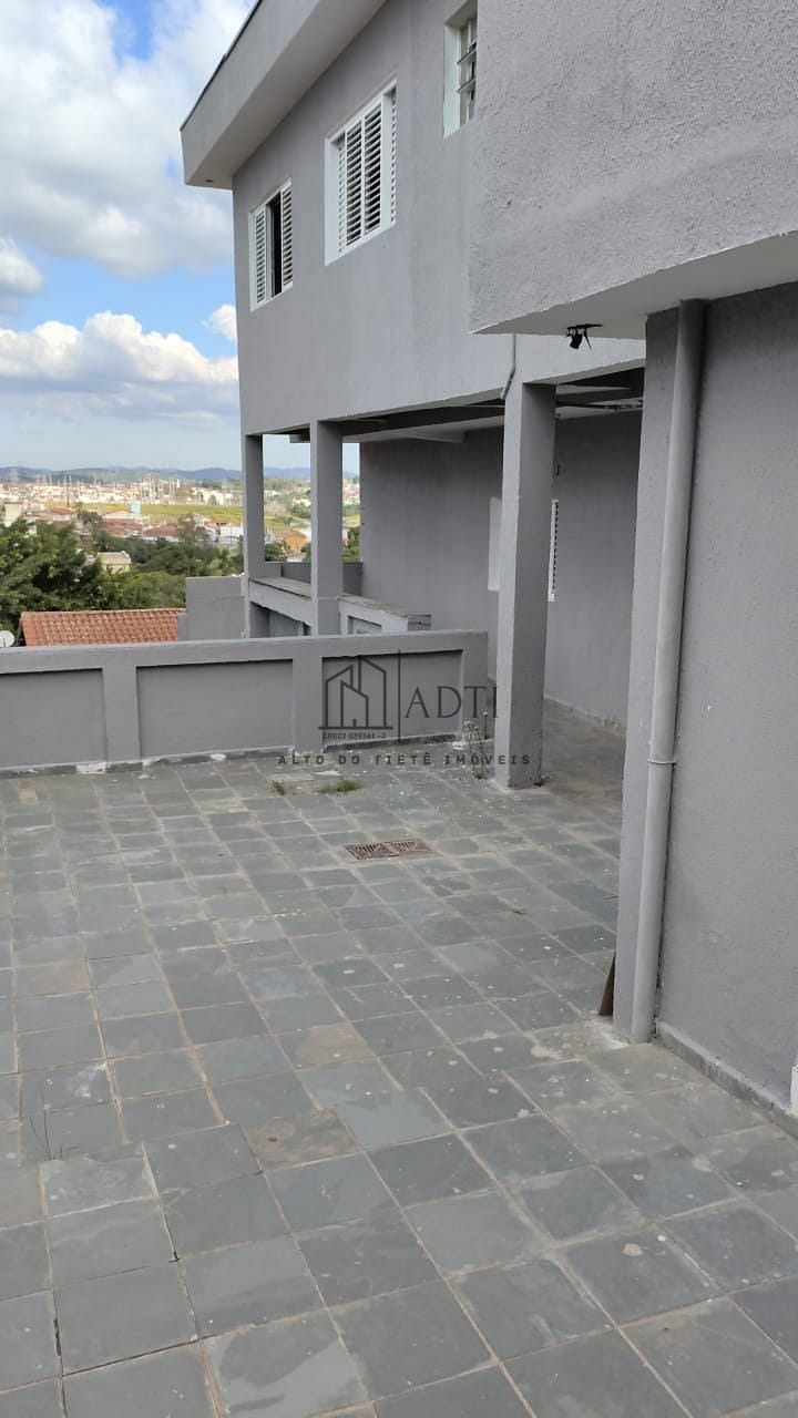 Casa à venda com 5 quartos, 200m² - Foto 5