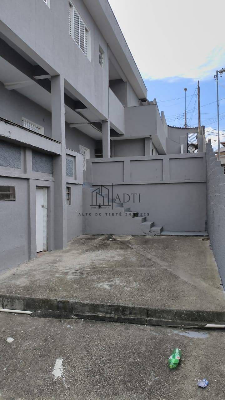 Casa à venda com 5 quartos, 200m² - Foto 4