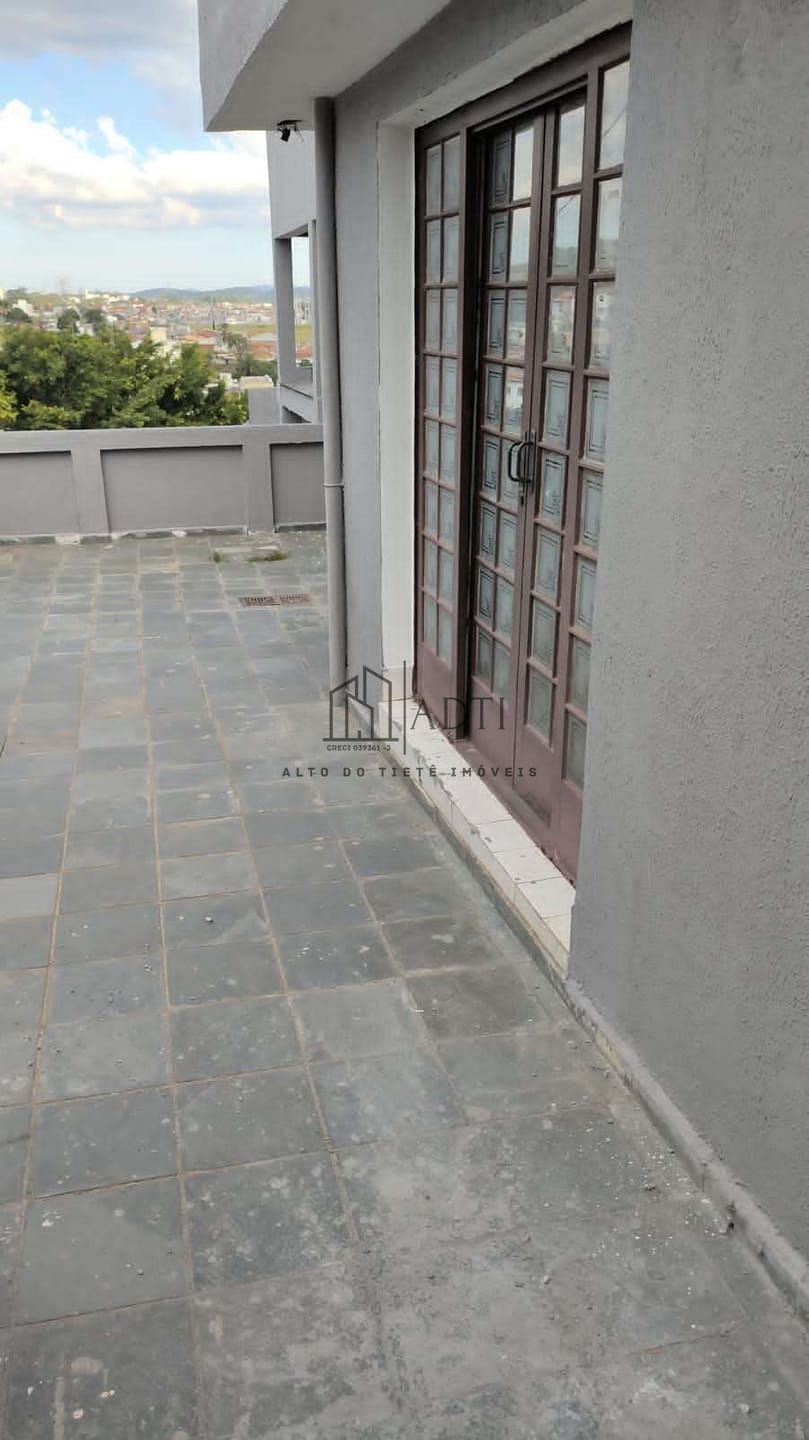 Casa à venda com 5 quartos, 200m² - Foto 34