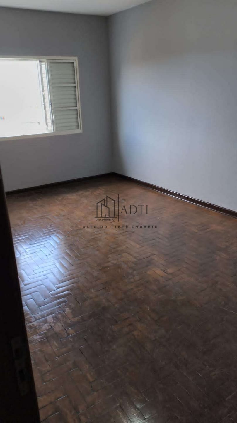 Casa à venda com 5 quartos, 200m² - Foto 18