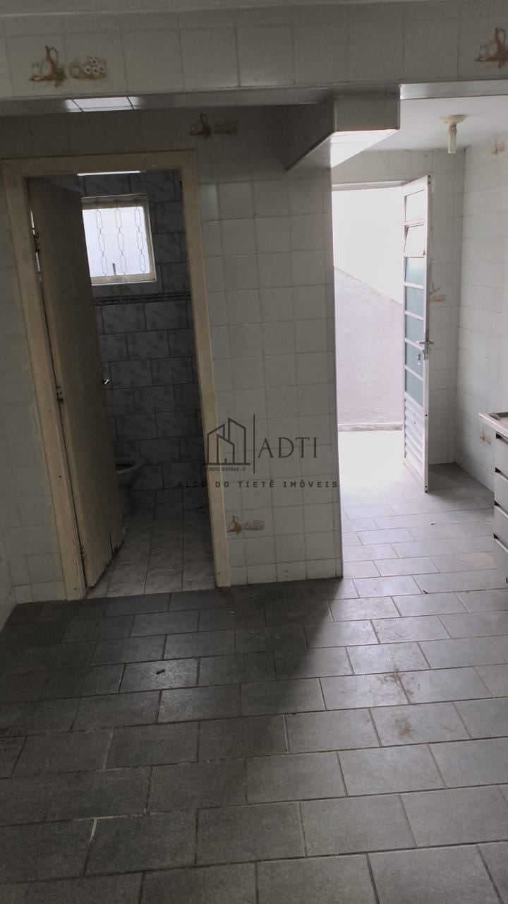 Casa à venda com 5 quartos, 200m² - Foto 35