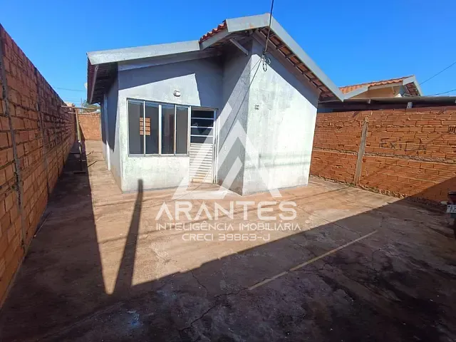 Casa com 100m² 2 quartos e 1 banheiro, para alugar, no bairro Conjunto Habitacional Leda Silveira Amendola em Barretos