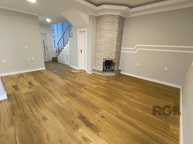 Casa com 171m² 3 quartos e 2 banheiros, à venda, no bairro Parque da Matriz em Gravataí