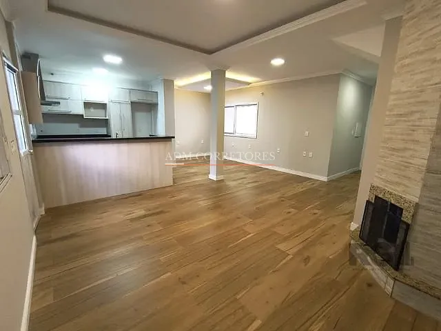 Casa com 171m² 3 quartos e 2 banheiros, à venda, no bairro Parque da Matriz em Gravataí