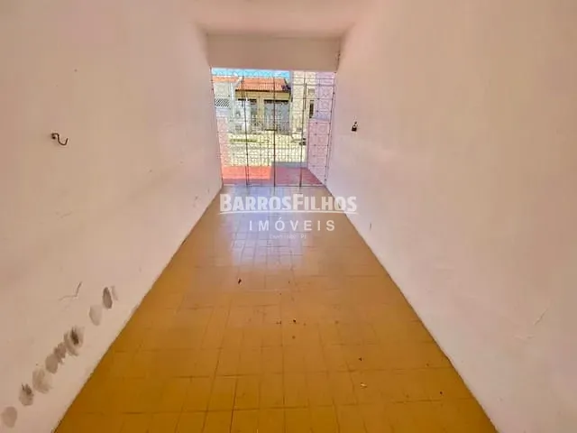 Casa com 180m² 3 quartos e 2 banheiros, à venda, no bairro José Conrado de Araújo em Aracaju