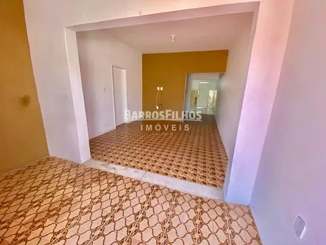 Casa com 180m² 3 quartos e 2 banheiros, à venda, no bairro José Conrado de Araújo em Aracaju