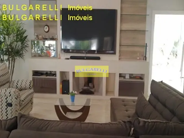 Casa com 1080m² 3 quartos e 5 banheiros, à venda, no bairro Jordanesia em Cajamar