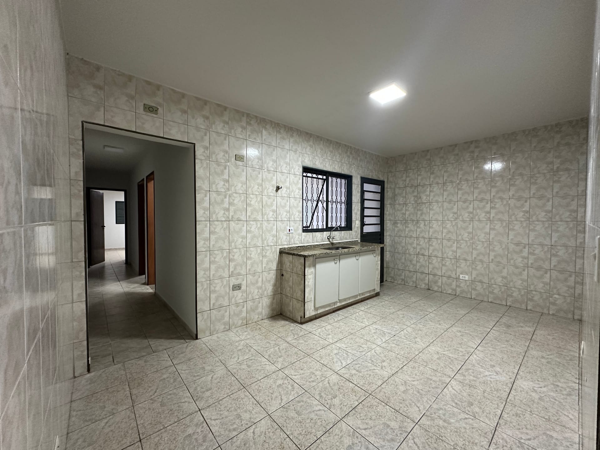 Casa à venda com 2 quartos, 96m² - Foto 6