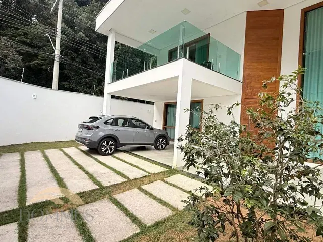 Casa com 368m² 5 quartos e 3 banheiros, à venda, no bairro Cariru em Ipatinga
