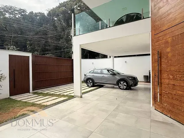 Casa com 368m² 5 quartos e 3 banheiros, à venda, no bairro Cariru em Ipatinga