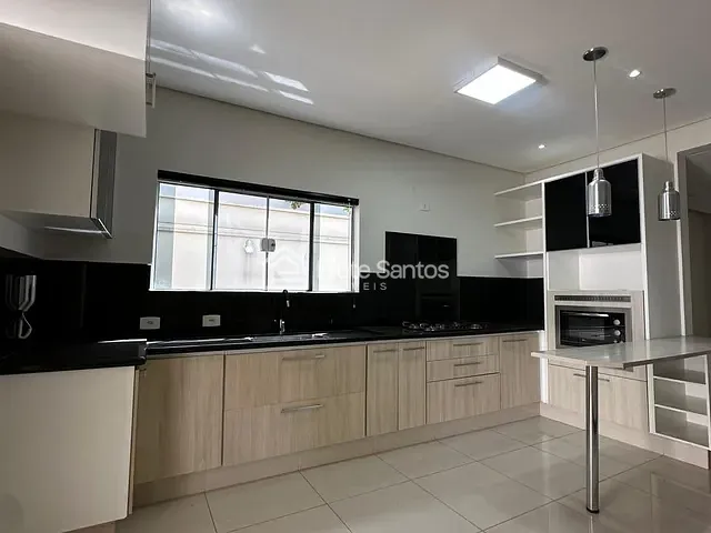 Casa com 360m² 3 quartos e 5 banheiros, à venda, no bairro Condomínio Jardim Imperador em Americana