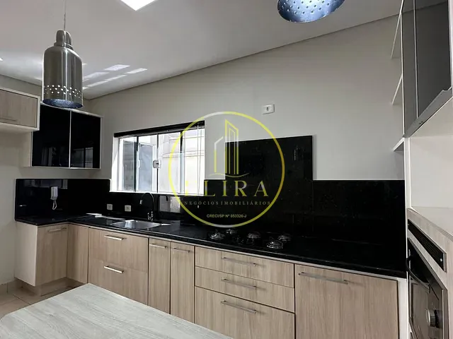Casa com 360m² 3 quartos e 5 banheiros, à venda, no bairro Condomínio Jardim Imperador em Americana