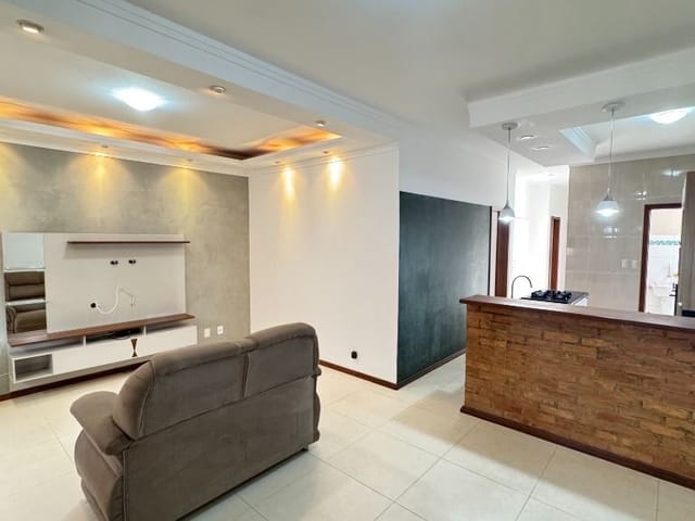 Casa com 210m² 3 quartos e 2 banheiros, à venda, no bairro Jardim Wanderley em Tatuí