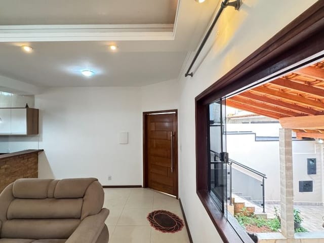Casa com 210m² 3 quartos e 2 banheiros, à venda, no bairro Jardim Wanderley em Tatuí