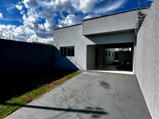 Casa com 225m² 2 quartos e 1 banheiro, à venda, no bairro Setor Serra Dourada - 3ª Etapa em Aparecida de Goiânia