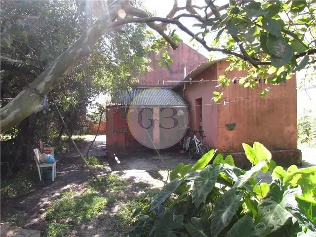 Casa 2 quartos e 1 banheiro, à venda, no bairro Areal em Pelotas