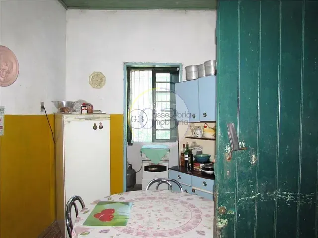 Casa 2 quartos e 1 banheiro, à venda, no bairro Areal em Pelotas