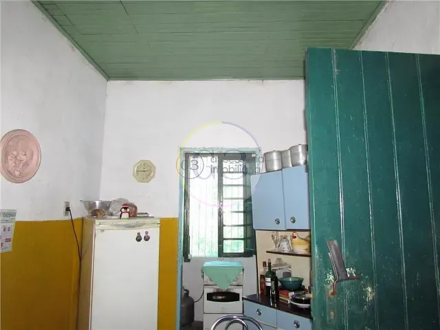 Casa 2 quartos e 1 banheiro, à venda, no bairro Areal em Pelotas