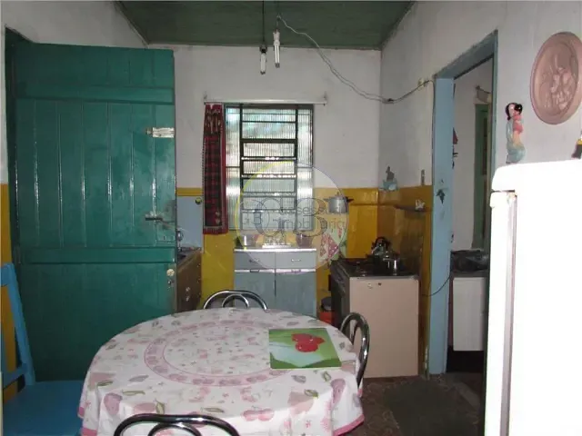 Casa 2 quartos e 1 banheiro, à venda, no bairro Areal em Pelotas