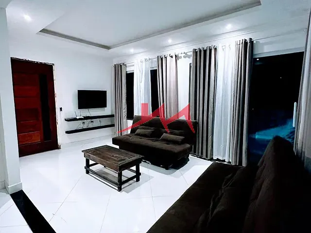 Casa com 360m² 3 quartos e 2 banheiros, à venda, no bairro Alto Manhathan em Armação dos Búzios