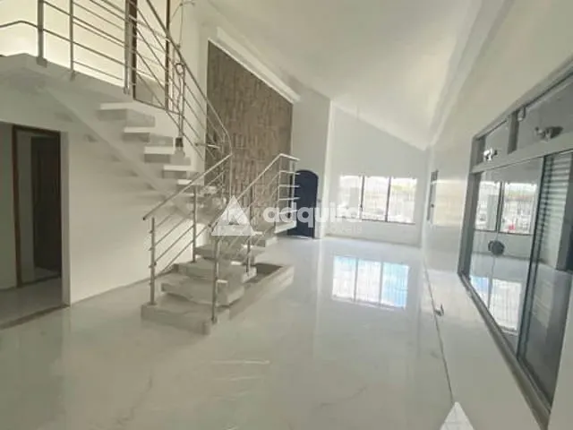 Sobrado com 462m² 6 quartos e 5 banheiros, à venda, no bairro Oficinas em Ponta Grossa
