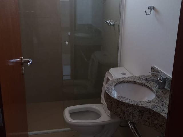 Casa com 300m² 3 quartos e 2 banheiros, à venda ou para alugar, no bairro Colina dos Pinheiros em Valinhos