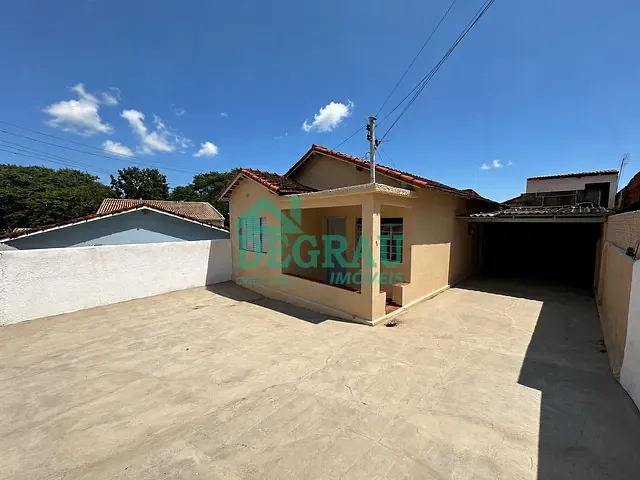 Casa 3 quartos e 1 banheiro, para alugar, no bairro Vila Nossa Senhora de Fátima em Itapeva