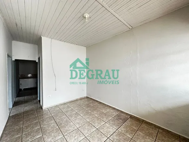 Casa 3 quartos e 1 banheiro, para alugar, no bairro Vila Nossa Senhora de Fátima em Itapeva