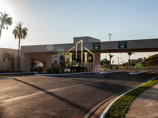 Casa com 467m² 5 quartos e 6 banheiros, à venda, no bairro Parque Amperco em Cuiabá