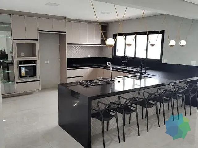 Casa com 300m² 3 quartos e 4 banheiros, à venda, no bairro Condomínio Lagos D'Icaraí em Salto