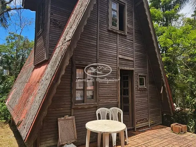 Casa 2 quartos e 2 banheiros, à venda, no bairro Penedo em Itatiaia