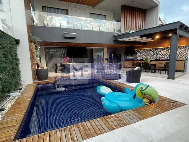 Casa com 360m² 4 quartos e 6 banheiros, à venda, no bairro Recreio dos Bandeirantes em Rio de Janeiro