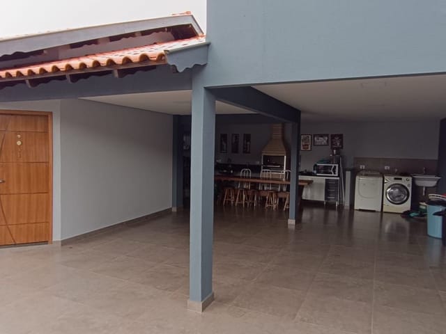 Casa com 244m² 3 quartos e 2 banheiros, à venda, no bairro Planta São Francisco em Cambé