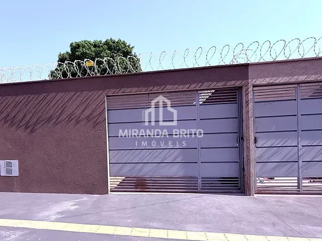 Casa com 200m² 2 quartos e 2 banheiros, à venda, no bairro Parque das Nações em Aparecida de Goiânia